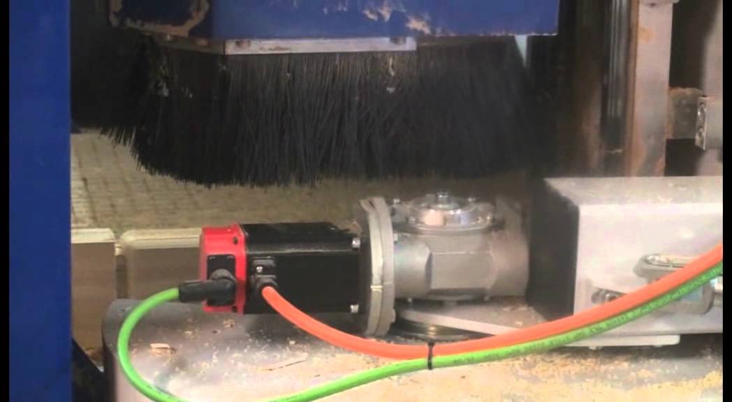 MOReTENs CNC 5003 with 4th horizontal axis
