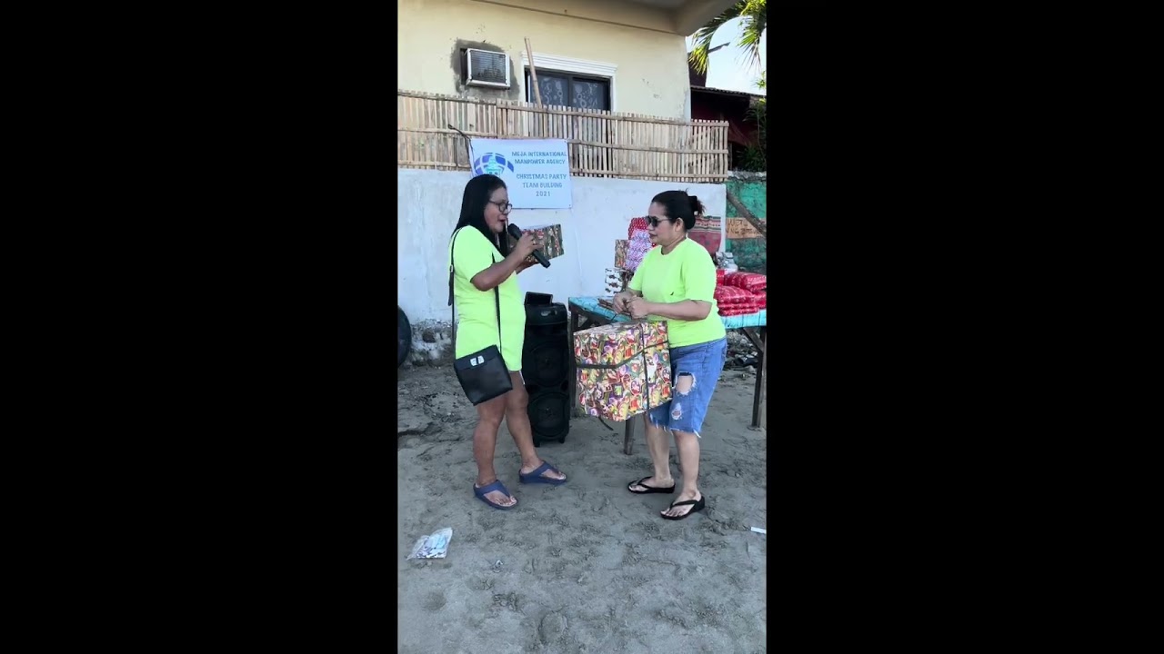 Beach Christmas party 2022