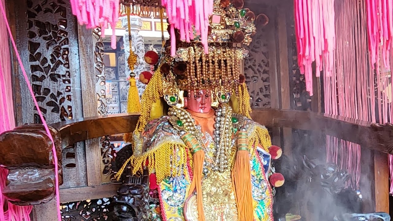 115丙午年農曆正月初一花絮🎉新春鑽轎祈福🙇擲筊送金幣（套幣）💎人潮熱鬧滾滾✌️初一至初三還有🤗#路竹媽等你唷！💋路竹天后宮-路竹媽管理委員會祝您旺馬奔騰