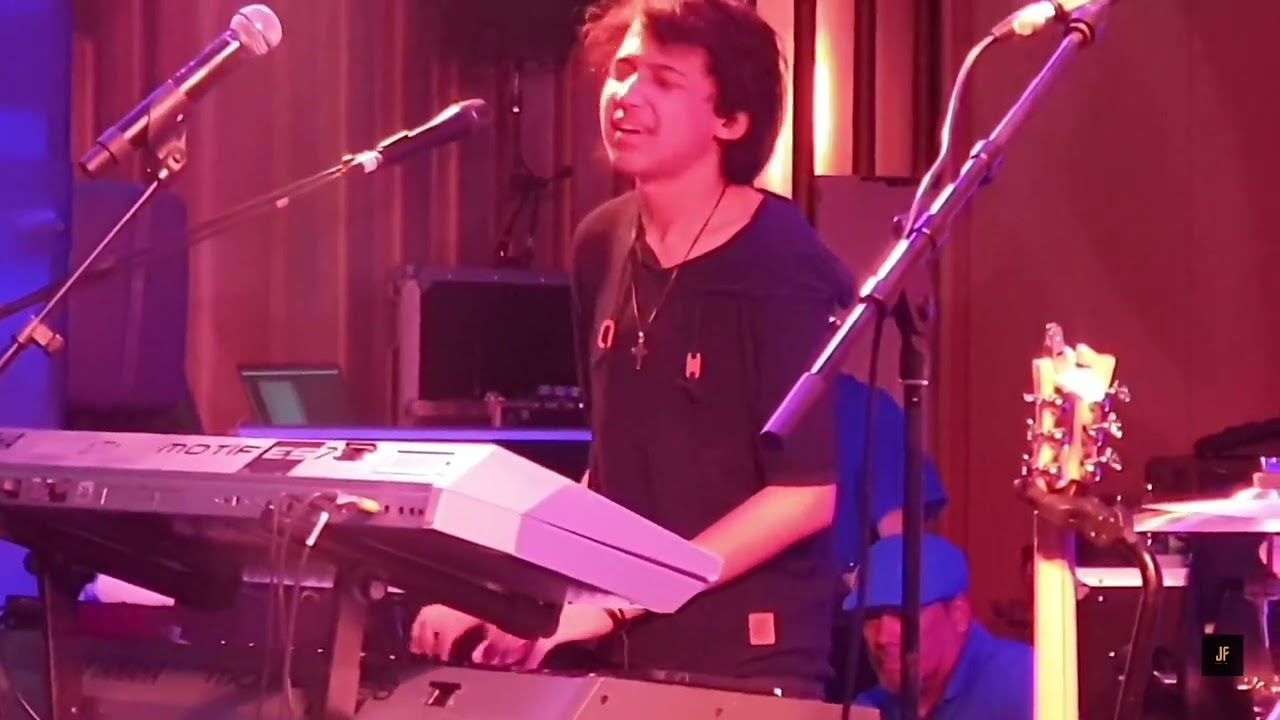 People Make the World Go Round - the Justin Lee Schultz experience @DaveKozMusicCruise(May 14,2022)