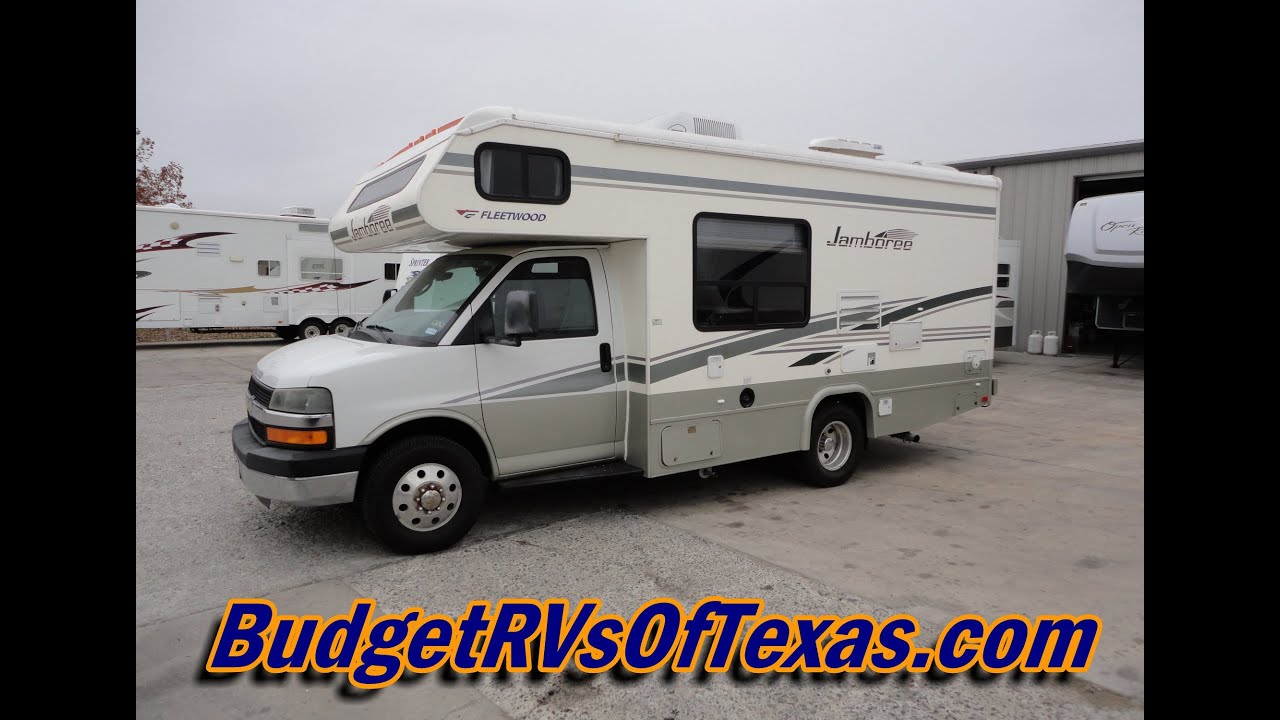Sweet, Neat And Petite! 20Ft Low Mile 2004 Jamboree Class C