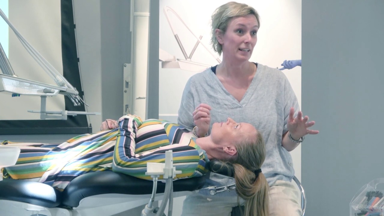 Ergonomisk indstilling af patientstol og nakkestøtte