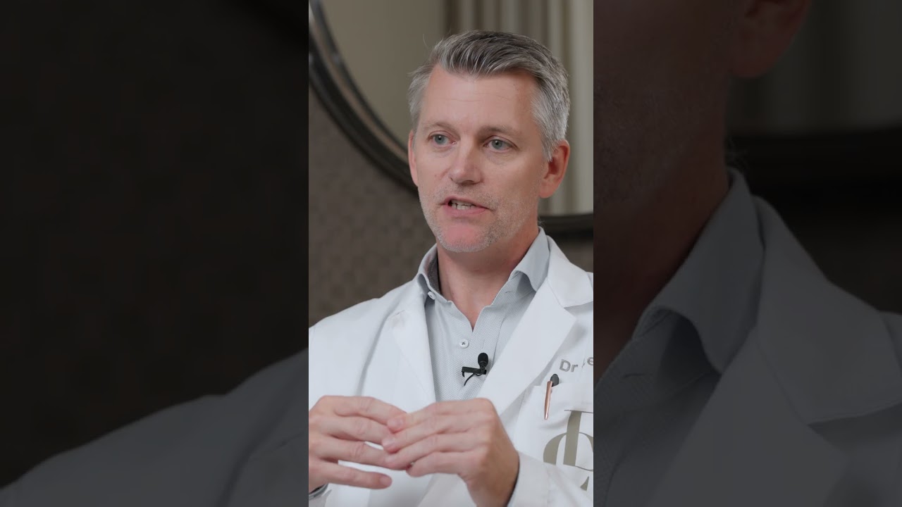 Br&ouml;stlyft med implantat