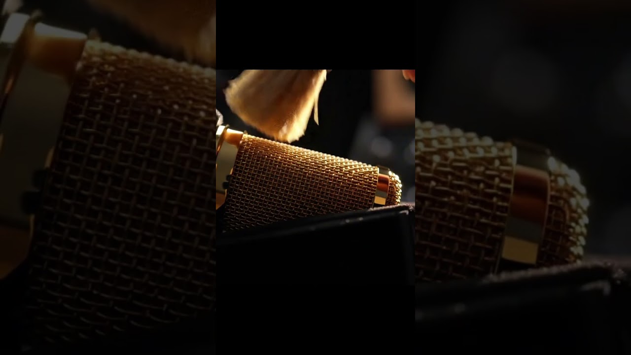 Good Strokes on the mic #asmr #tinglesasmr #asmrsound #brushstrokes