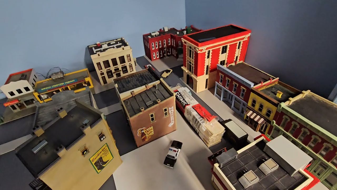 Building The Town On The HO Layout