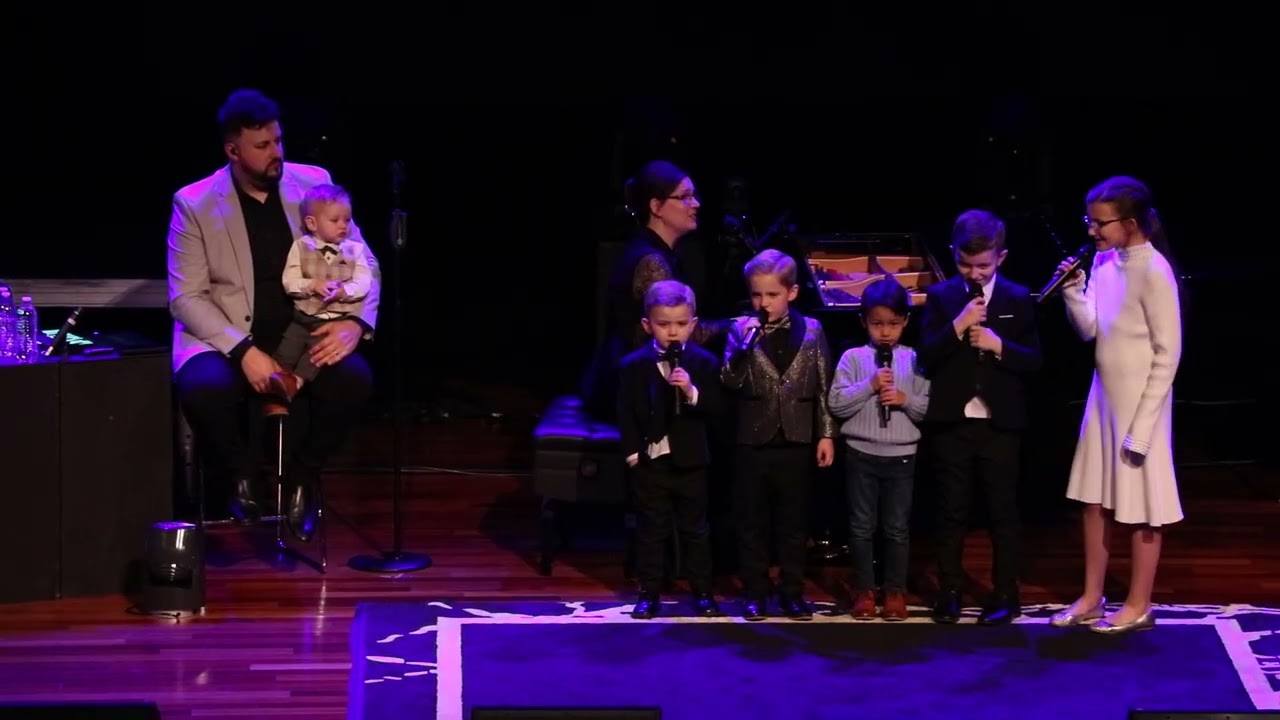 The Collingsworth Family grandkids (Let the Little Children Come / Jesus Loves Me DEBUT) 04-04-25