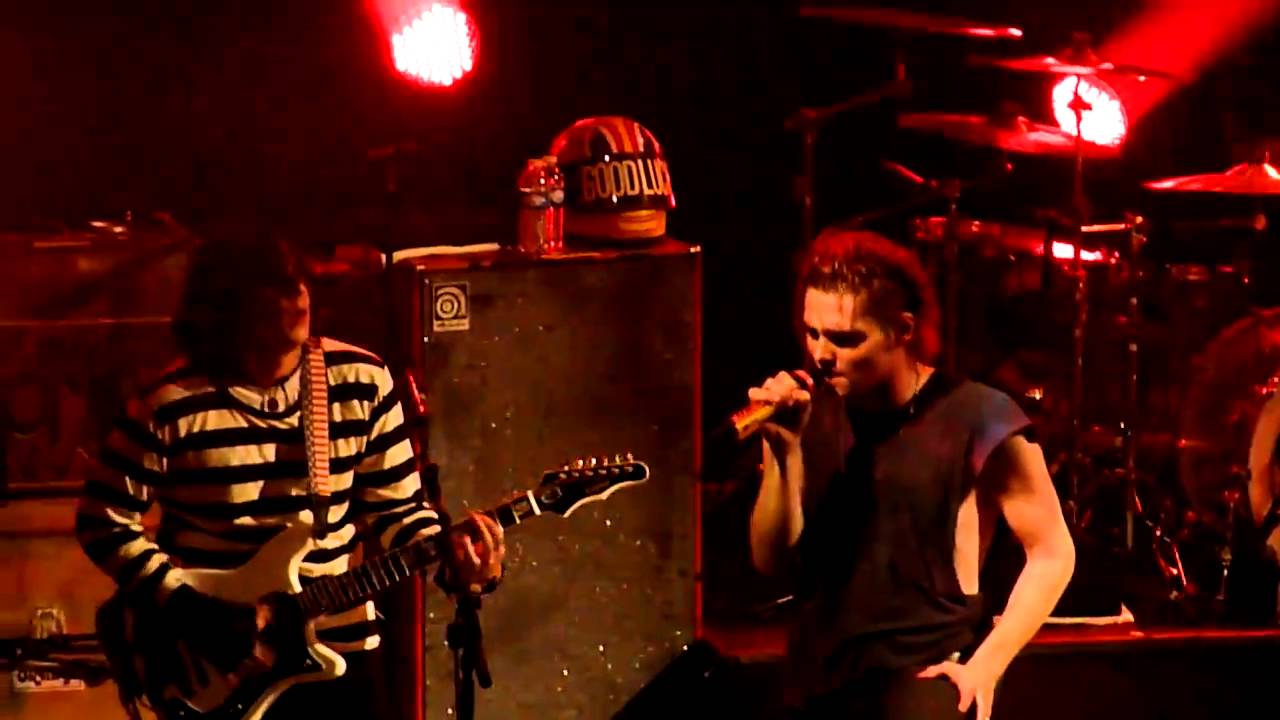 Welcome To The  Black Parade - My Chemical Romance @La Cigale (11/01/10)