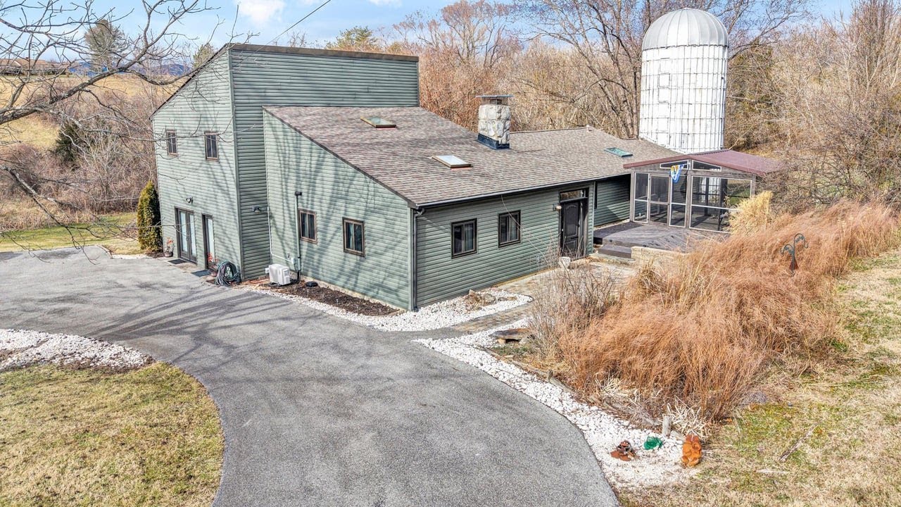 3144 Country Club Rd, Troutville, VA
