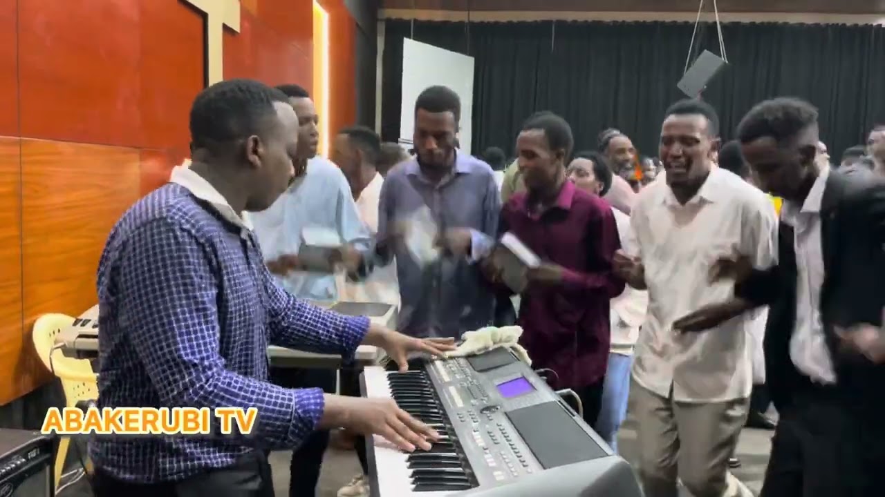 🔥MERICI PIANIST 🎹ACURANZE IGISIRIMBA CY’IKINYEJANA😂❤️HAMWE NA HEALING WORSHIP MINISTRY 🥰🔥❤️