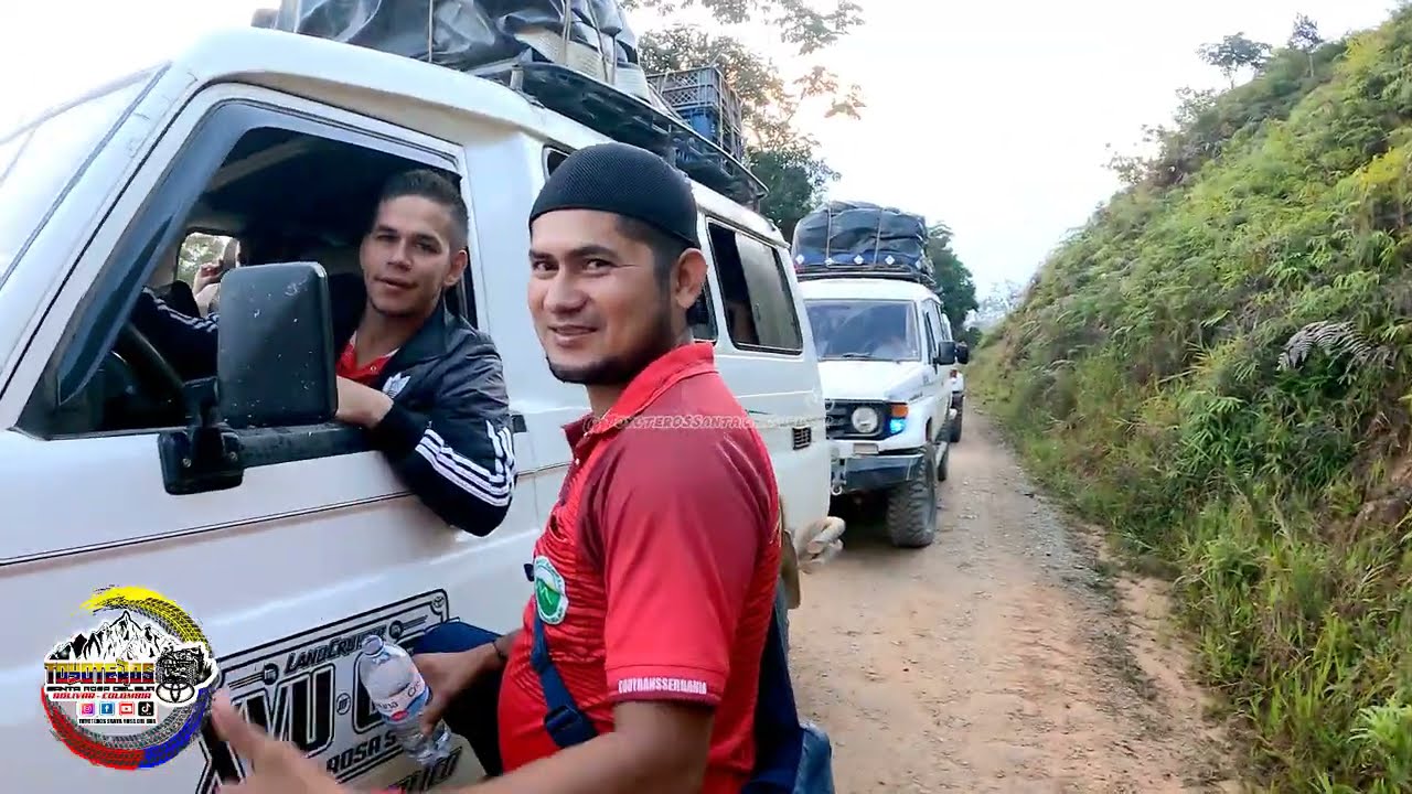 Buseteros de la Serrania de San Lucas Sur Bolivar - Colombia #santarosadelsur #toyota #buseta4x4