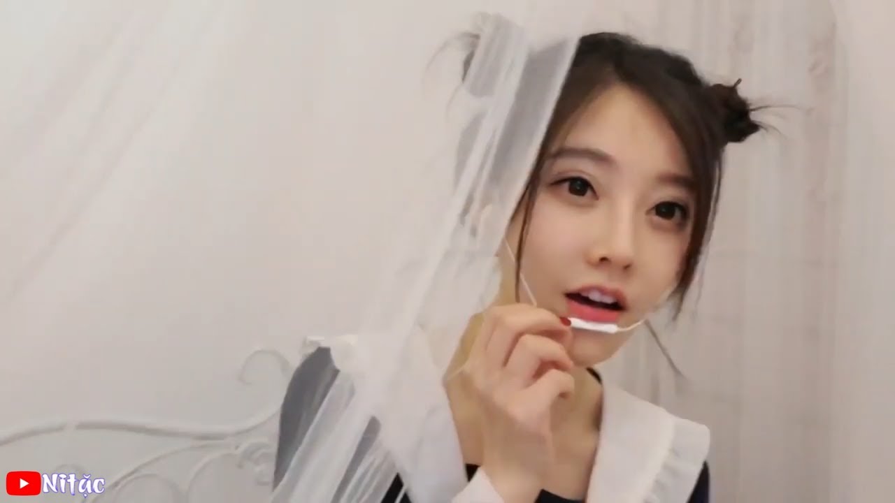 G.E.M. - 來自天堂的魔鬼 AWAY - Cover by 冯提莫 Feng Timo [Lyrics+Engsub]