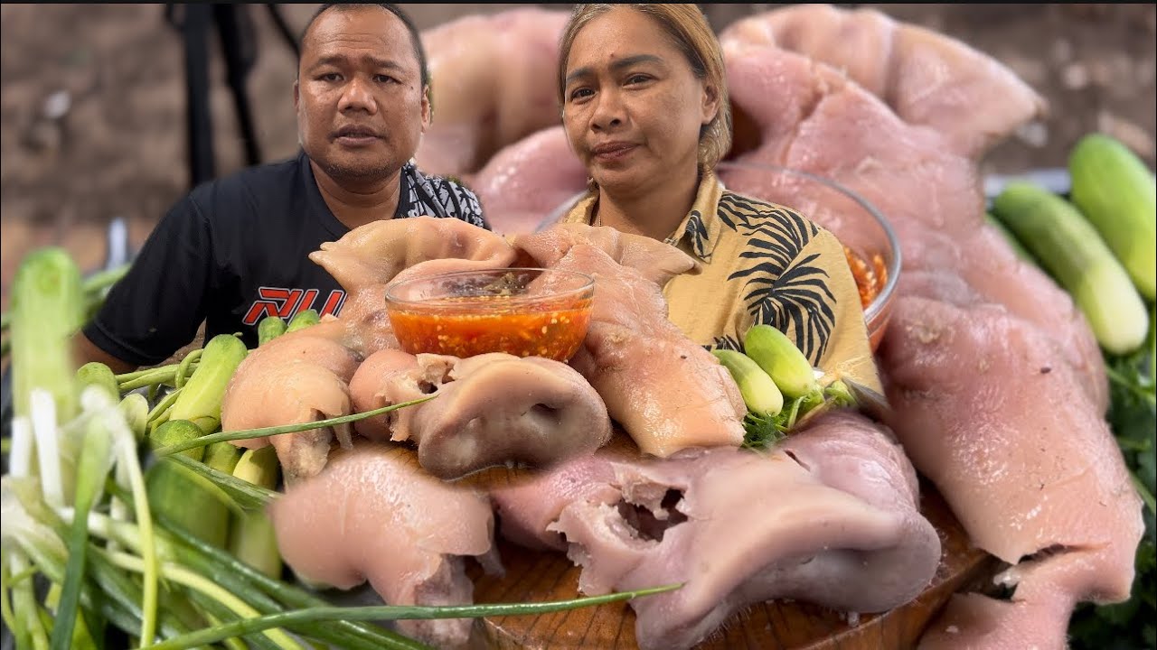 อยากดังมาทางนี้  มาครับดังแน่นอน หน้ากากหมูแซบกับแม่บ้านอยู่ท่งนาคือเก่าครับ | อิแอบแซบ