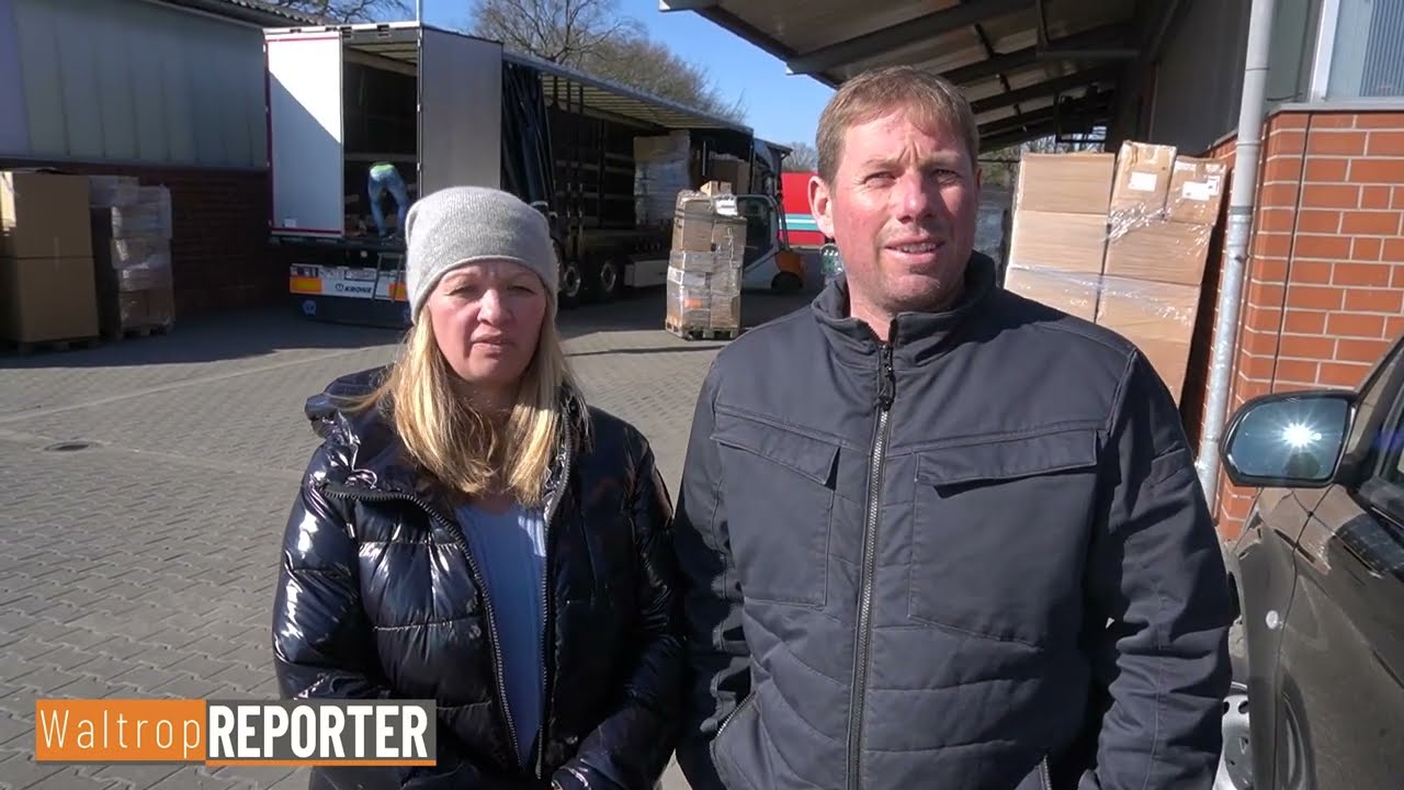 Ukraine-Krieg: Sattelzüge mit Hilfgütern machen sich aus Waltrop auf den Weg