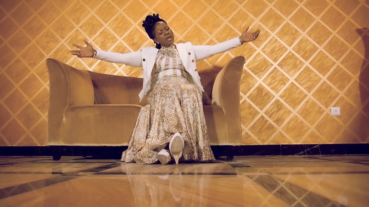 maman gode bondembe dans mon rocher