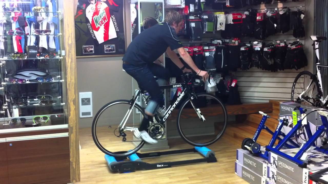 Test Tacx Galaxia T1100 rollertrainer