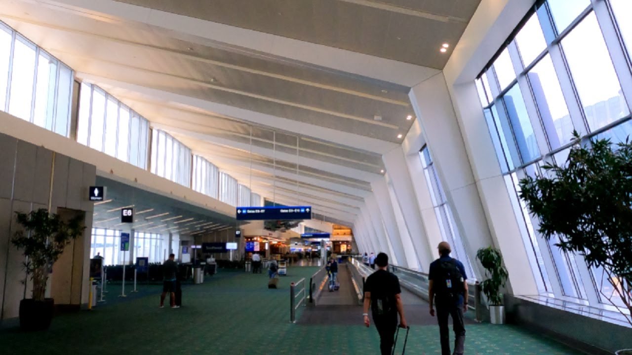 ⁴ᴷ⁶⁰ Walking Portland, OR: Portland International Airport