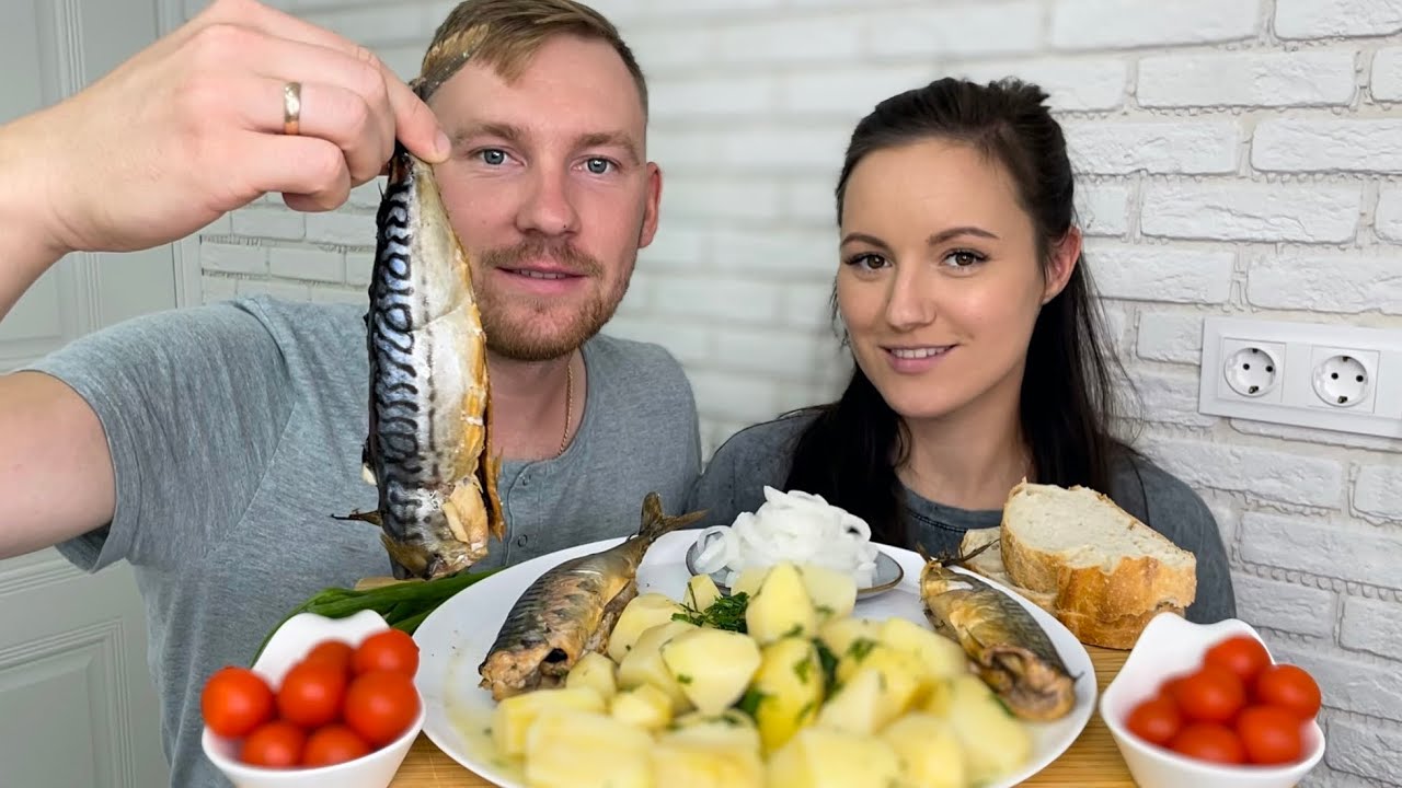 МУКБАНГ КОПЧЕНАЯ СКУМБРИЯ КАРТОФЕЛЬ ОВОЩИ МАРИНОВАННЫЙ ЛУК коптильня Hanhi 4