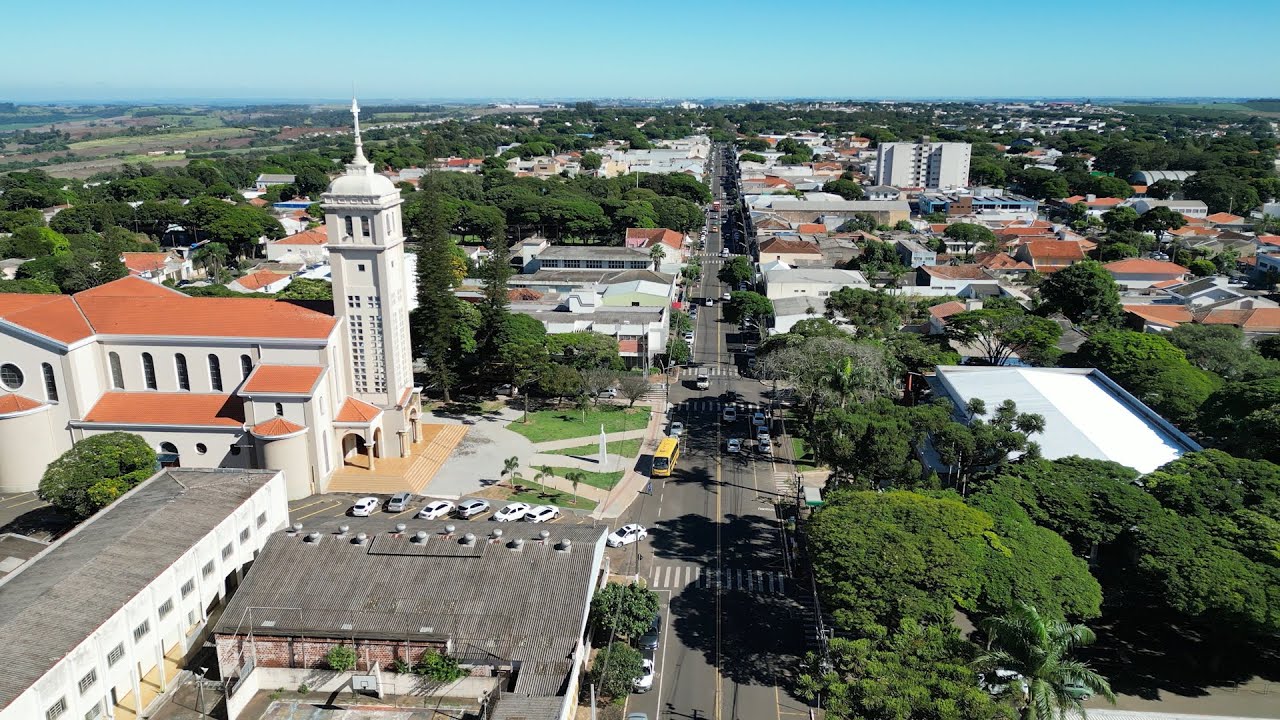 Conheça Mandaguari, a capital do café na região, que tem lindos parques que vale a pena conhecer.