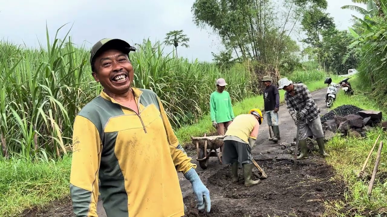 REHABILITASI JALAN DI DESA NGENEP MOJOSARI