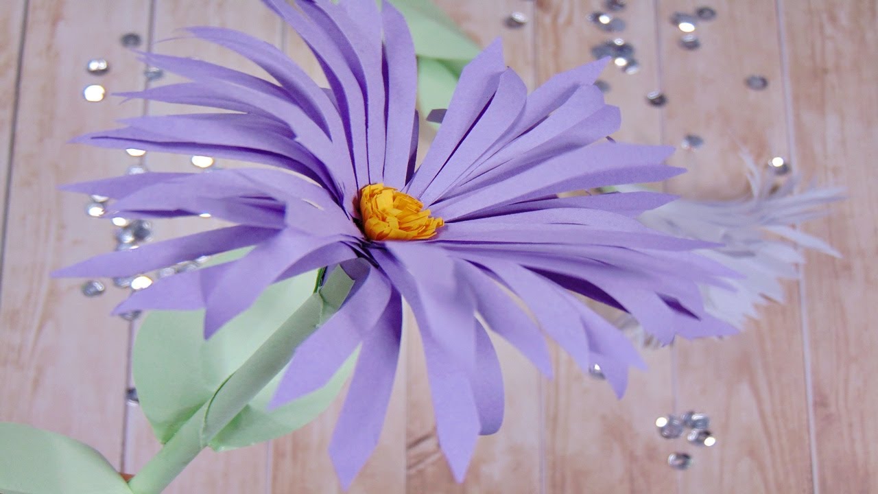 Basteln: Blume aus Papier basteln aus Origami Papier ganz einfach gemacht