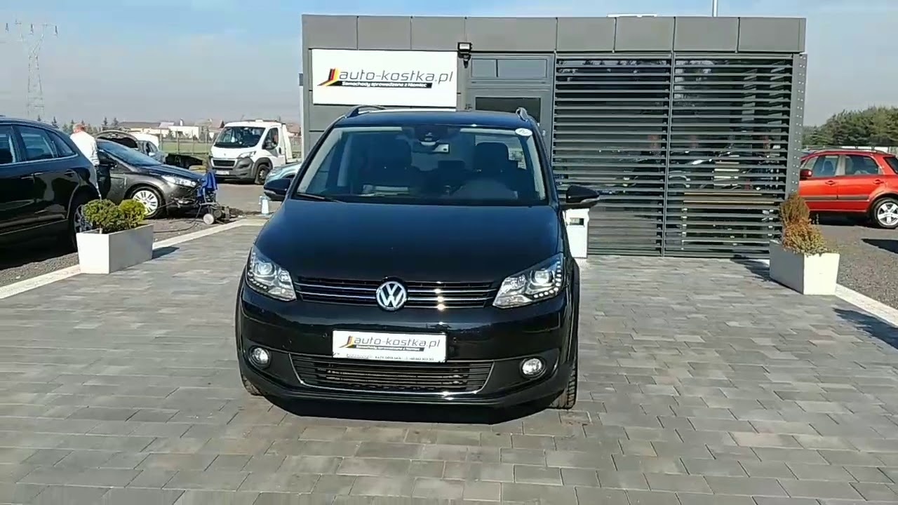 To nie jest zwykły Touran... To jest Touran CROSS!