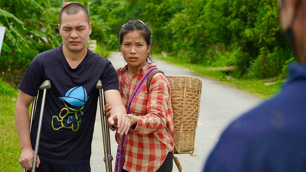The Stalker Has Been Following Single Mother Ly Tieu Kim &mdash; Don&rsquo;t Move When They Come!😱