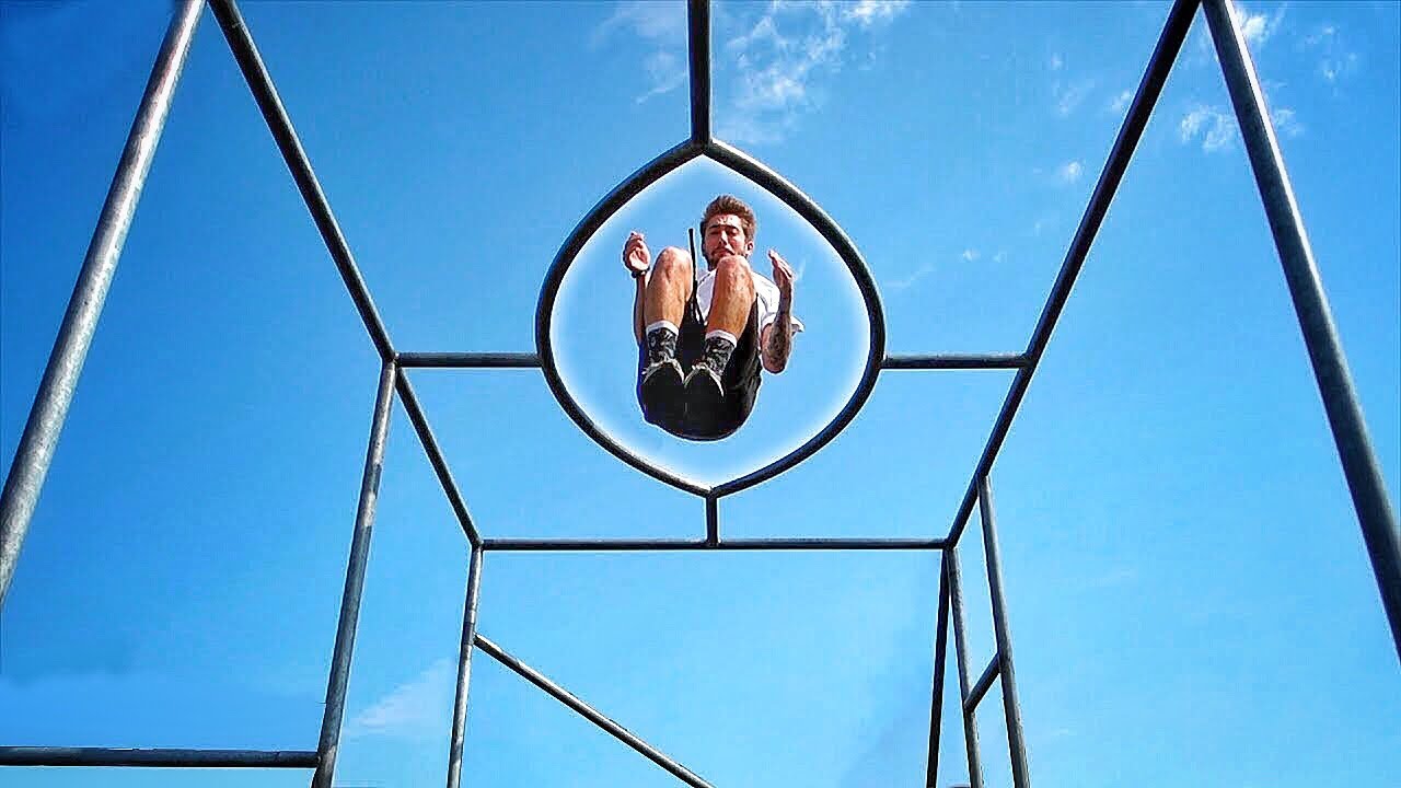 Trick Shots con PERSONAS ⚽🤸[Especial PARKOUR]