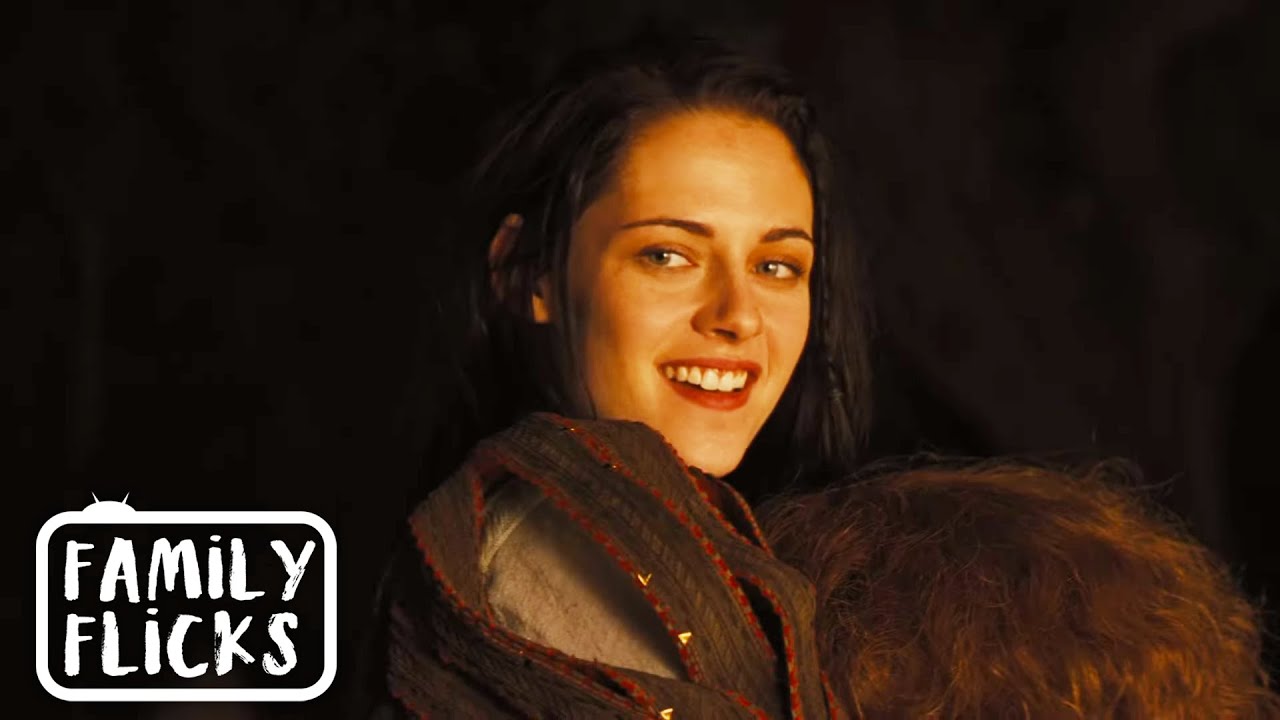 Snow White Dances With The Dwarfs | Snow White and the Huntsman (2012) | Family Flicks