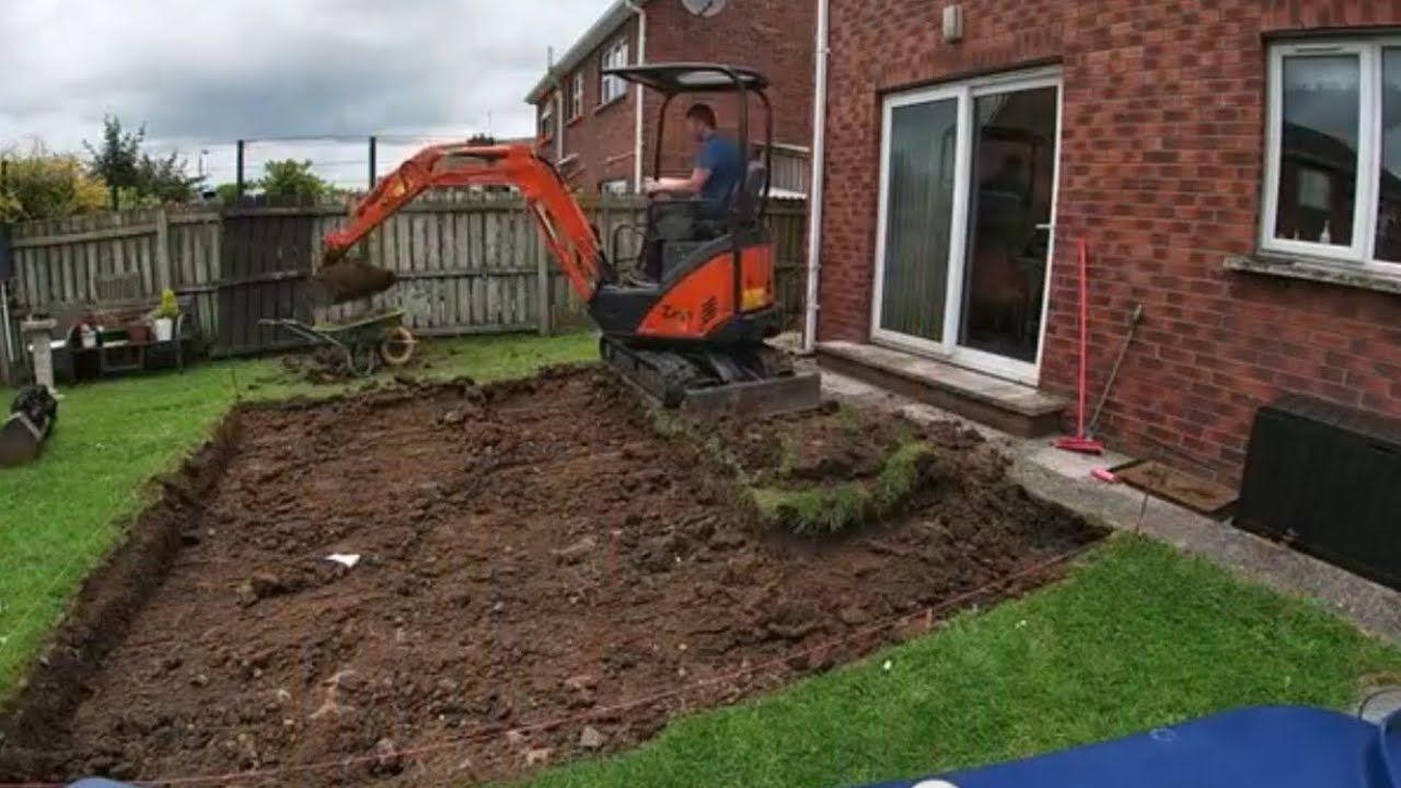 laying patio part 1 digging out