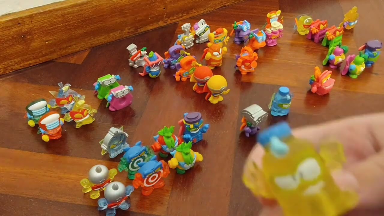 Unboxing segunda caja de 25 sobres Superthings Kazoom Power Mission