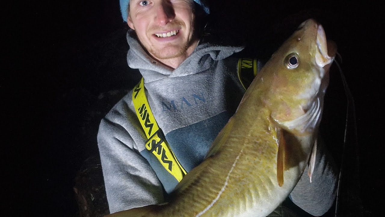 fishing over big rocks and huge cliffs for cod boxing day special.