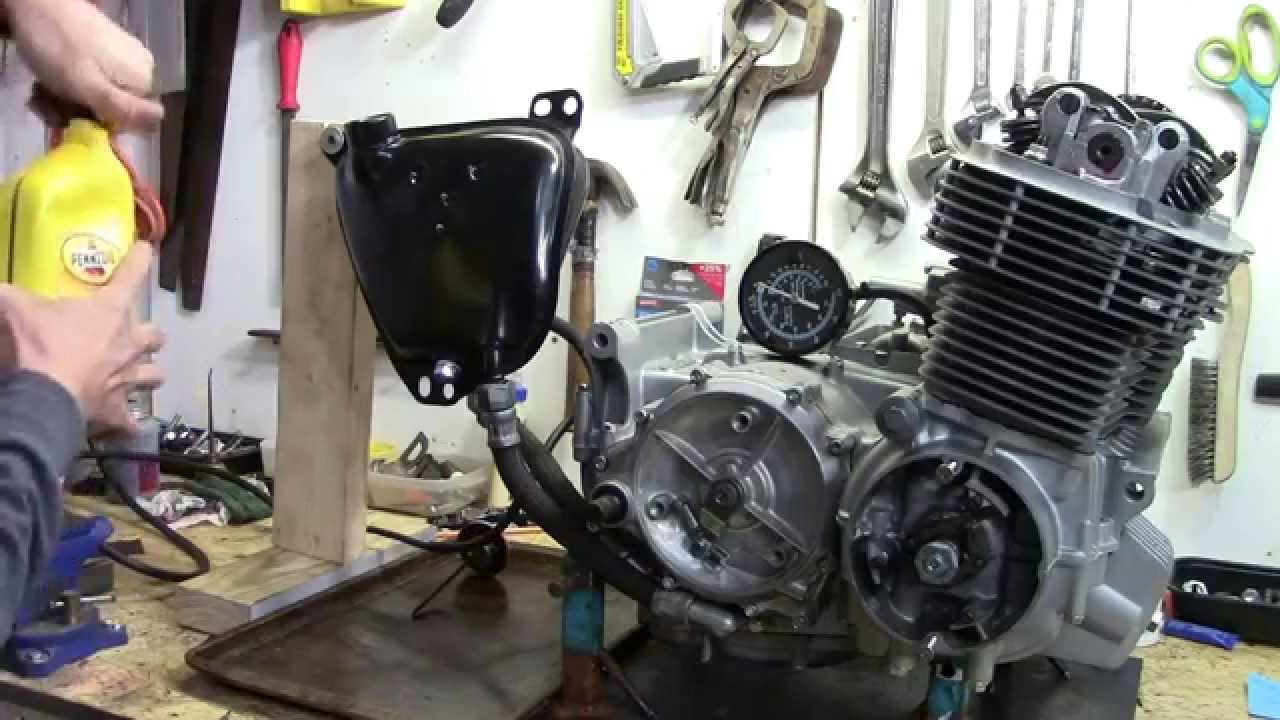 73 Honda CB750 Custom Build Part 22 - Oil Pressure Test