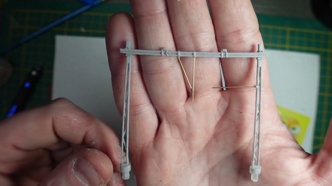 Hoontje's How To: Bovenleidingsmast monteren
