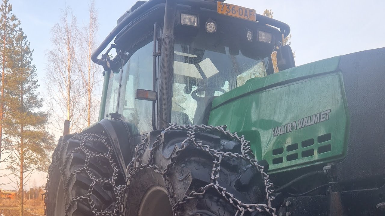 Valtra 8050, Kronos 5000L, puun ajoa ja taas ongelmia koneessa 