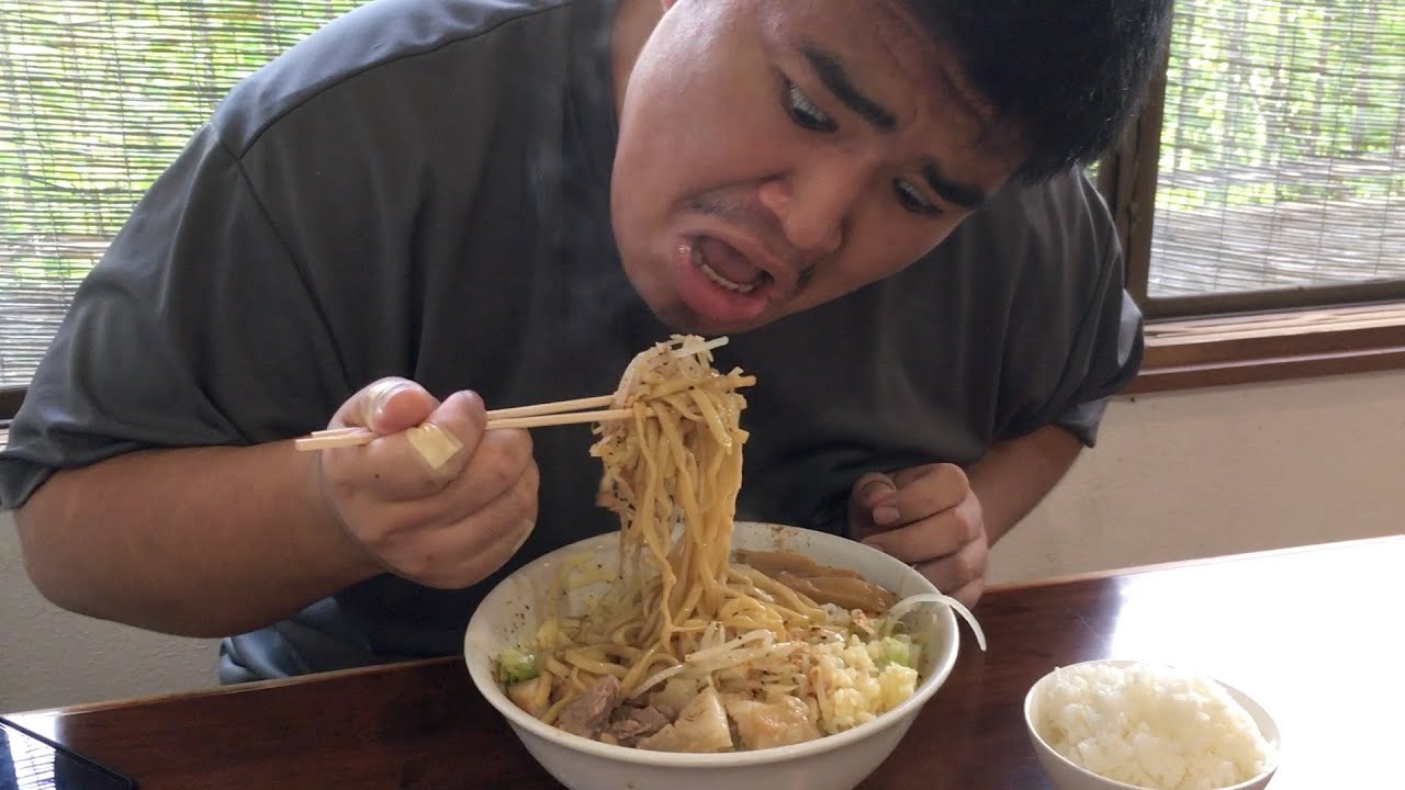コロナ治ったので、まぜそばを喰らう弟