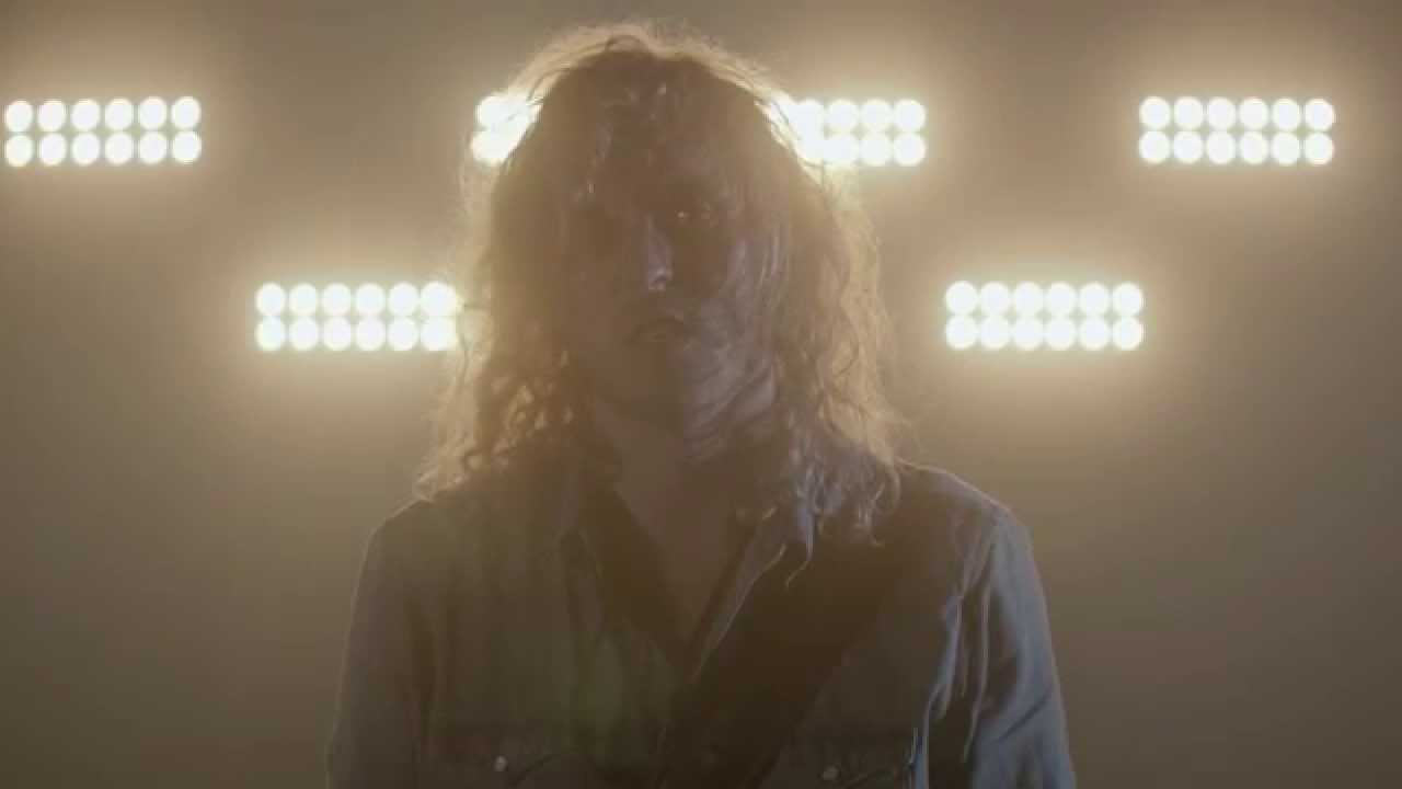 The Bad Flowers - Living The Dream (OFFICIAL MUSIC VIDEO)