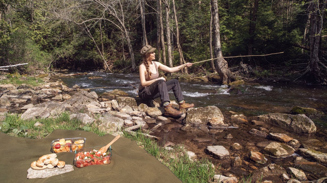 Bushcraft Tenkara Trout Fishing: Catch & Release - Day Hike & Picnic with the Timbers