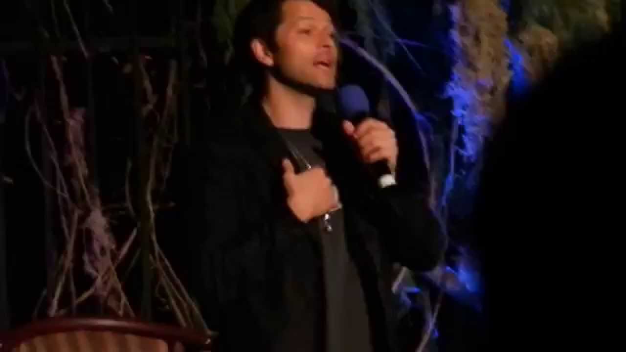 Misha Collins - Stage Kiss - VegasCon 2015