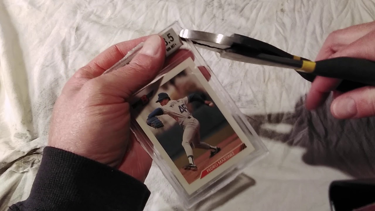 How to Crack or Break Open Beckett BGS and PSA Slab Slabs SAFELY!!