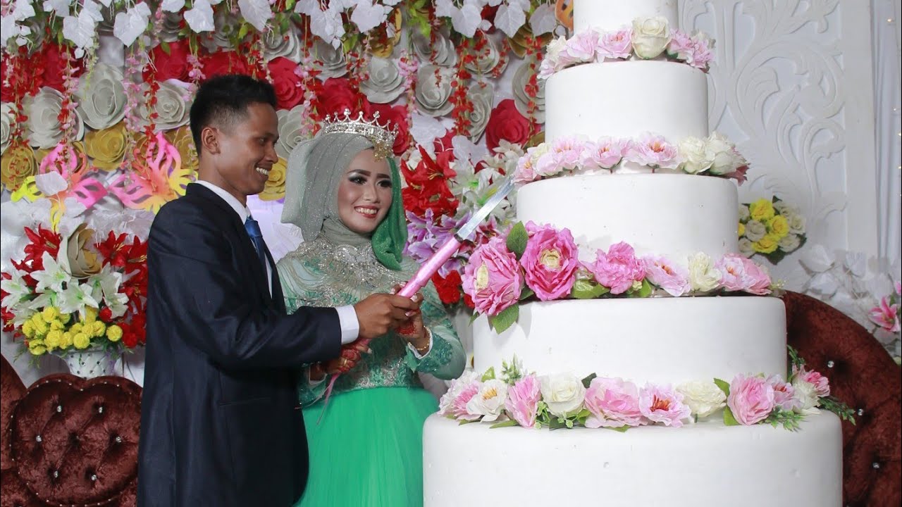 Potong Kue Wedding - Fifin Puji Lestari & Syamsul Anwar (Andilut) 3 September 2018 - Difa Pelaminan