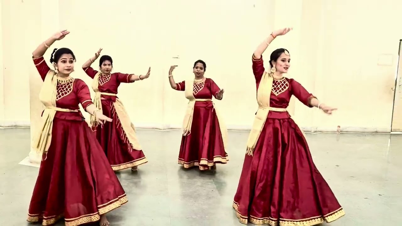 Manwa Laage | Semi-Classical Dance | Chitra Rathore