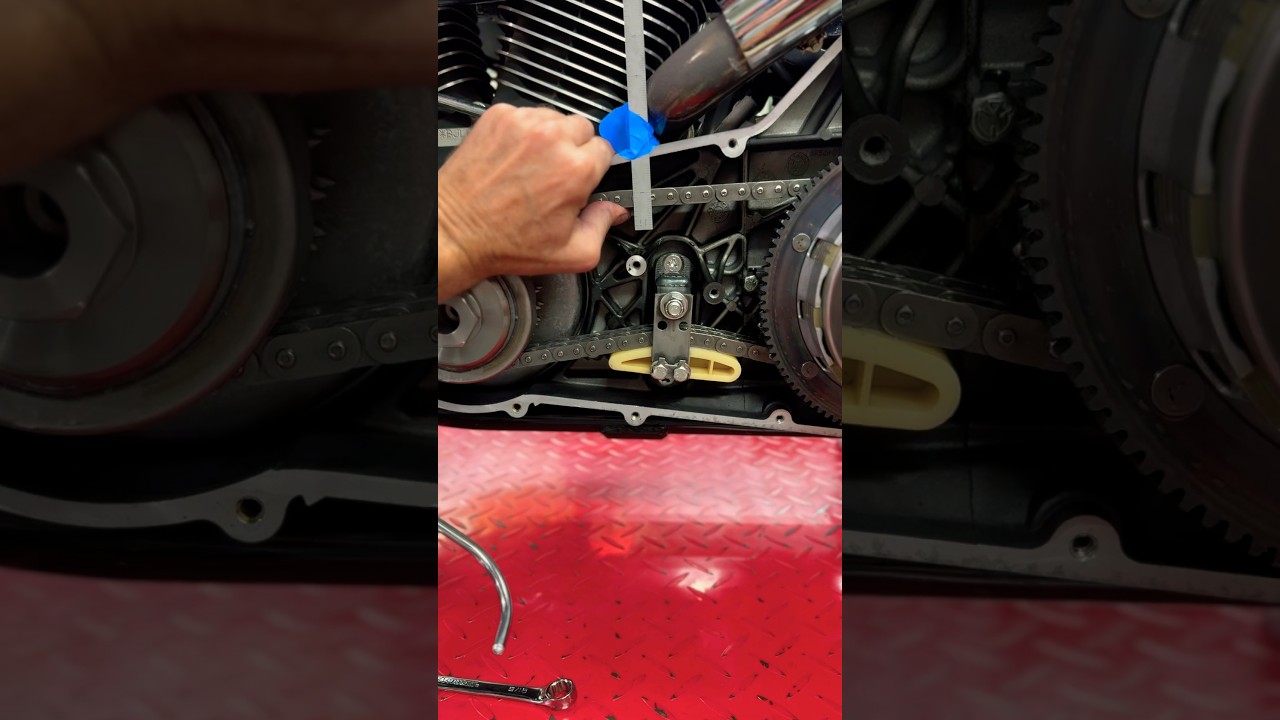 Как измерить и отрегулировать натяжение первичной цепи. #harleydavidson #heritagesoftail#evo