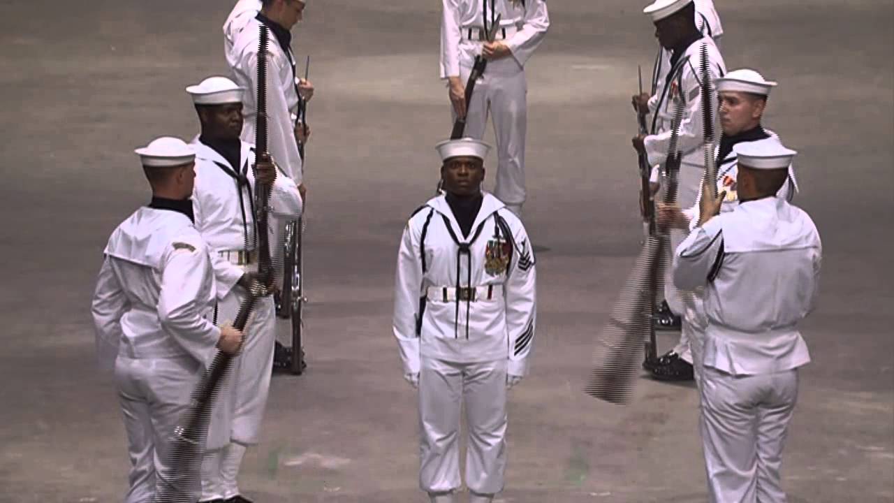 QUEBEC TATTOO 2012 - US NAVY CEREMONIAL GUARD DRILL TEAM - FIMMQ 2012
