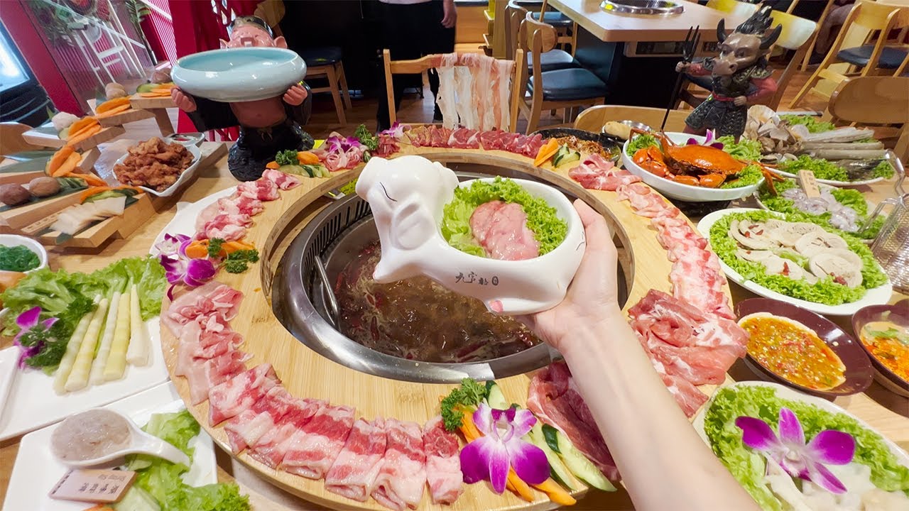 $21 All you can eat Hotpot Buffet at Ming Tang Jiu Gong Ge in Bugis Cube Singapore