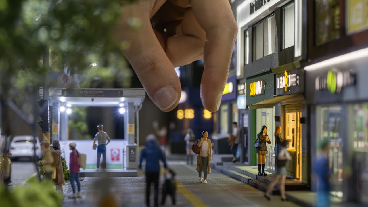 I Built an Ultra-Realistic Seoul Street in 1/64 Scale Diorama (Complete)