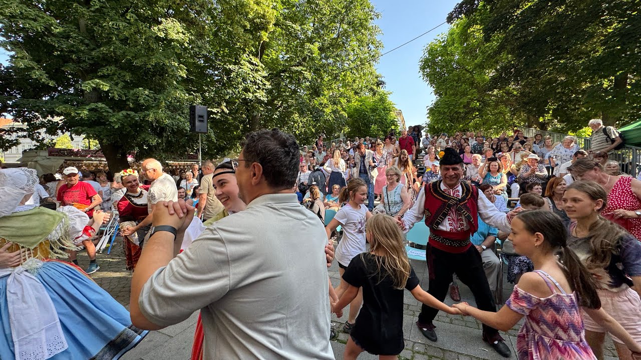 Tradiční společný zahajovací tanec “Káča 2024” 