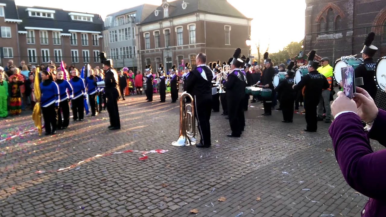 SHOWBAND AXEL IS BACK!!!!!!
