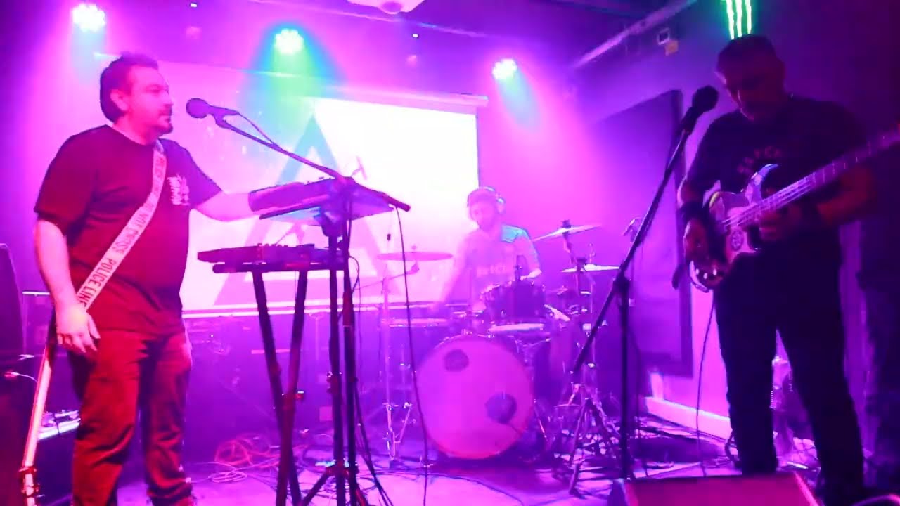 Air Lines live @Encore Club (2)