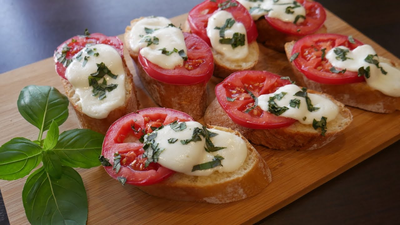 Pyszniutkie grzanki z pomidorem i mozzarellą - odc. 8