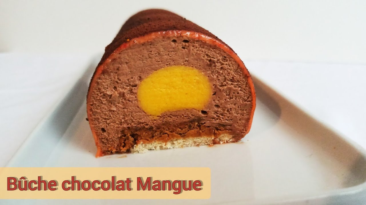 Bûche de Noël mousse Chocolat insert crémeux Mangue
